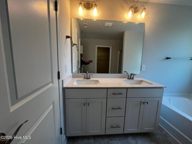 3050 Boverie Street SW, Shallotte, NC 28470