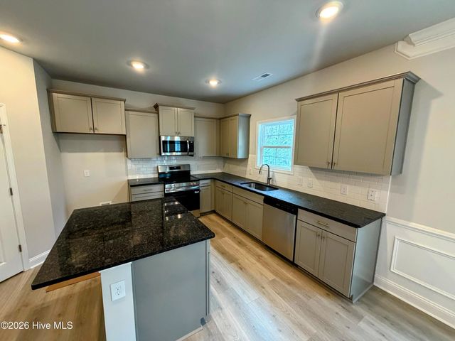 3050 Boverie Street SW, Shallotte, NC 28470