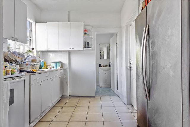 2367 SW 19th Street, Miami, FL 33145