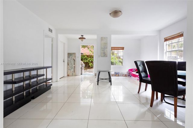 2367 SW 19th Street, Miami, FL 33145