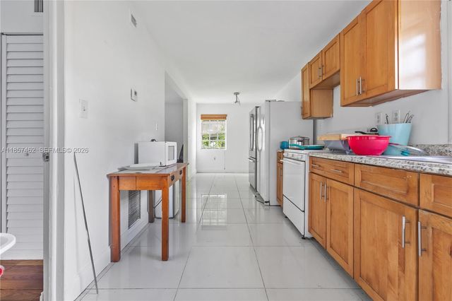 2367 SW 19th Street, Miami, FL 33145