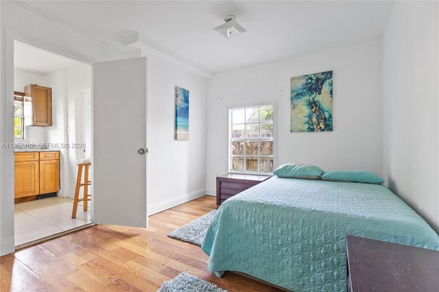 2367 SW 19th Street, Miami, FL 33145
