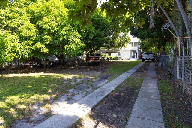 2367 SW 19th Street, Miami, FL 33145