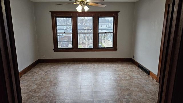 2304 Thor AVENUE, Racine, WI 53405