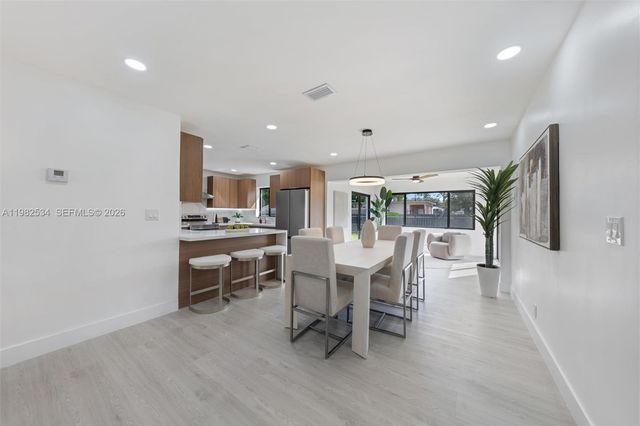 1305 N 31st Rd, Hollywood, FL 33021