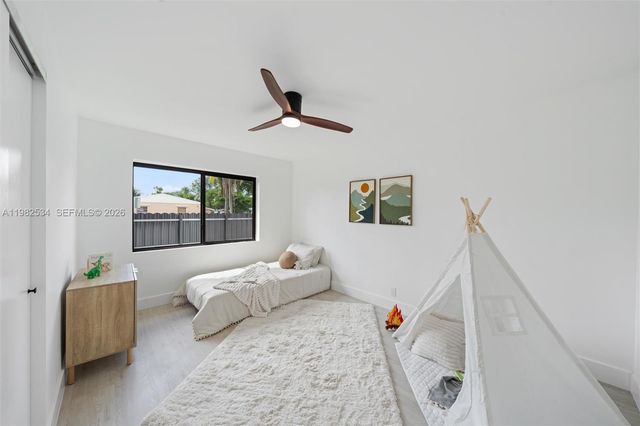 1305 N 31st Rd, Hollywood, FL 33021