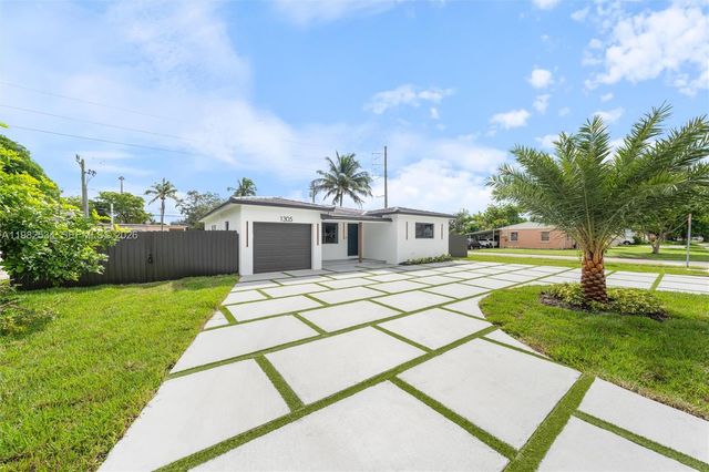 1305 N 31st Rd, Hollywood, FL 33021