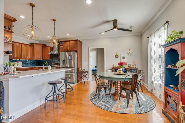 121 Springwinds Loop, Johnson City, TN 37601