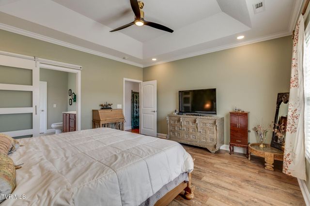 121 Springwinds Loop, Johnson City, TN 37601