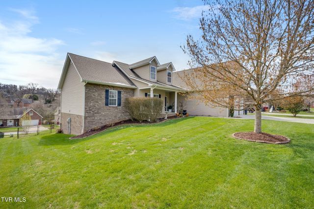 121 Springwinds Loop, Johnson City, TN 37601