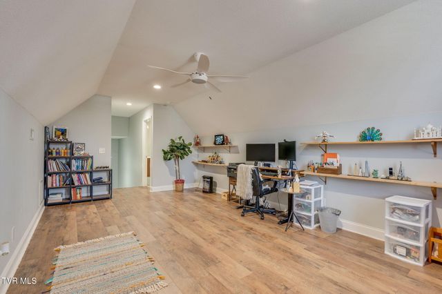 121 Springwinds Loop, Johnson City, TN 37601