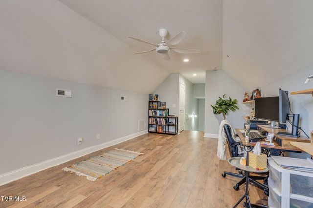 121 Springwinds Loop, Johnson City, TN 37601