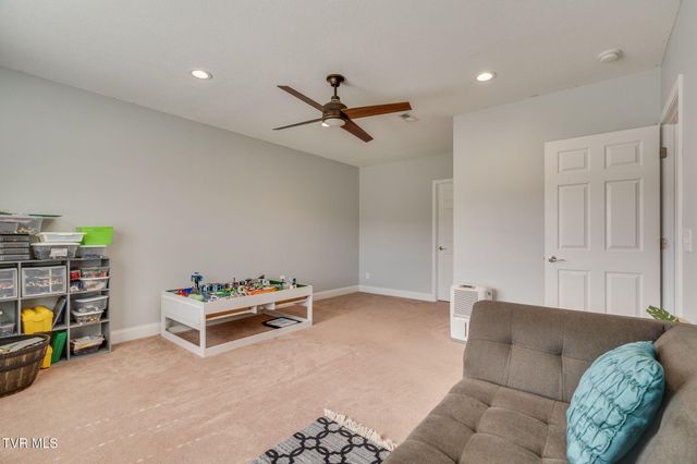 121 Springwinds Loop, Johnson City, TN 37601