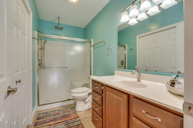 121 Springwinds Loop, Johnson City, TN 37601