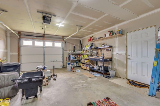 121 Springwinds Loop, Johnson City, TN 37601