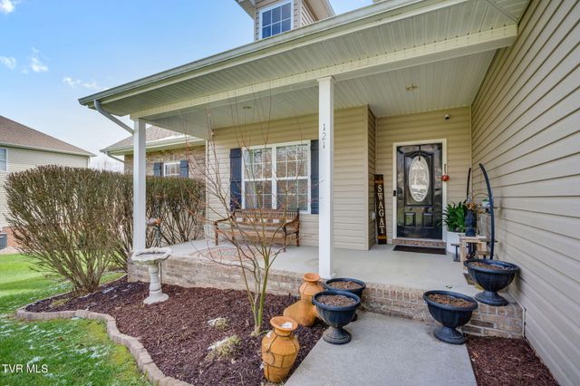 121 Springwinds Loop, Johnson City, TN 37601