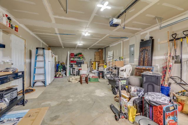 121 Springwinds Loop, Johnson City, TN 37601