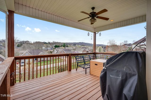 121 Springwinds Loop, Johnson City, TN 37601