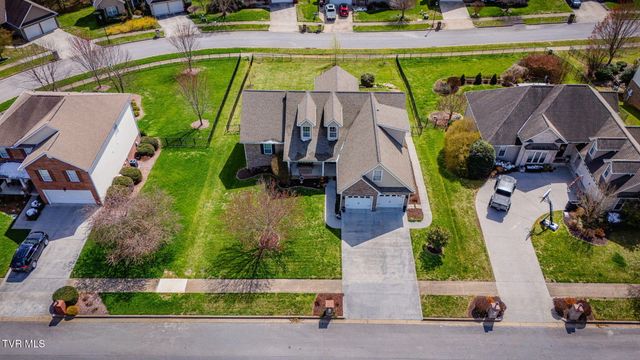 121 Springwinds Loop, Johnson City, TN 37601