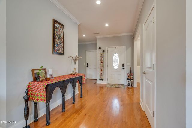 121 Springwinds Loop, Johnson City, TN 37601