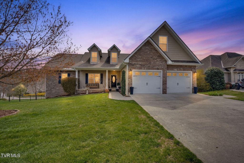 121 Springwinds Loop, Johnson City, TN 37601