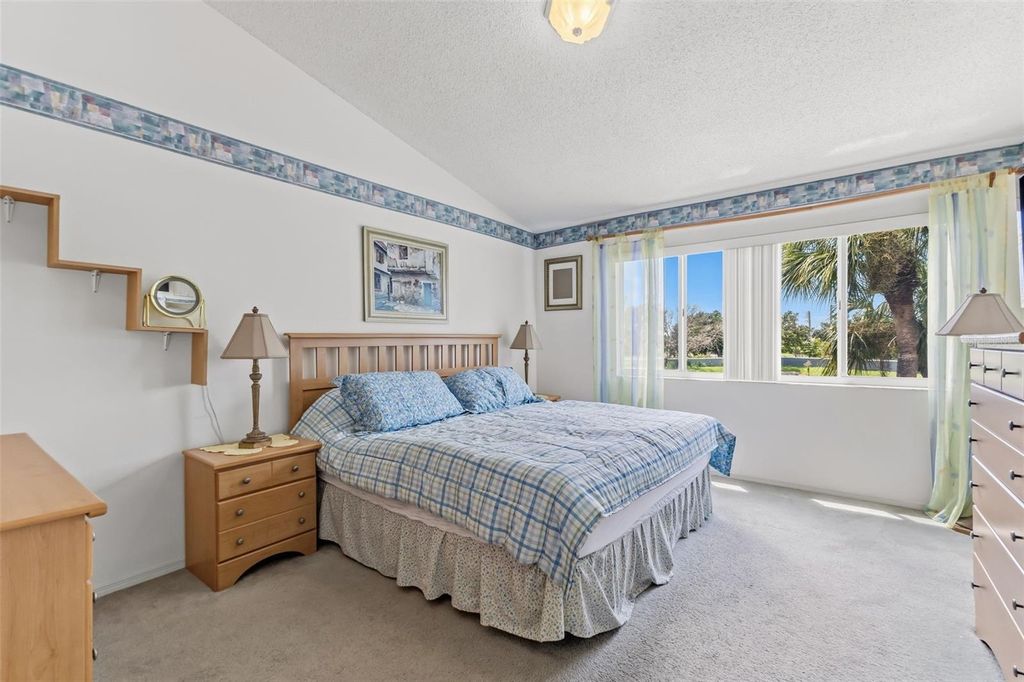 Image 15 of property listing at 5052 MISTY CANAL PL, Bradenton, FL 34203
