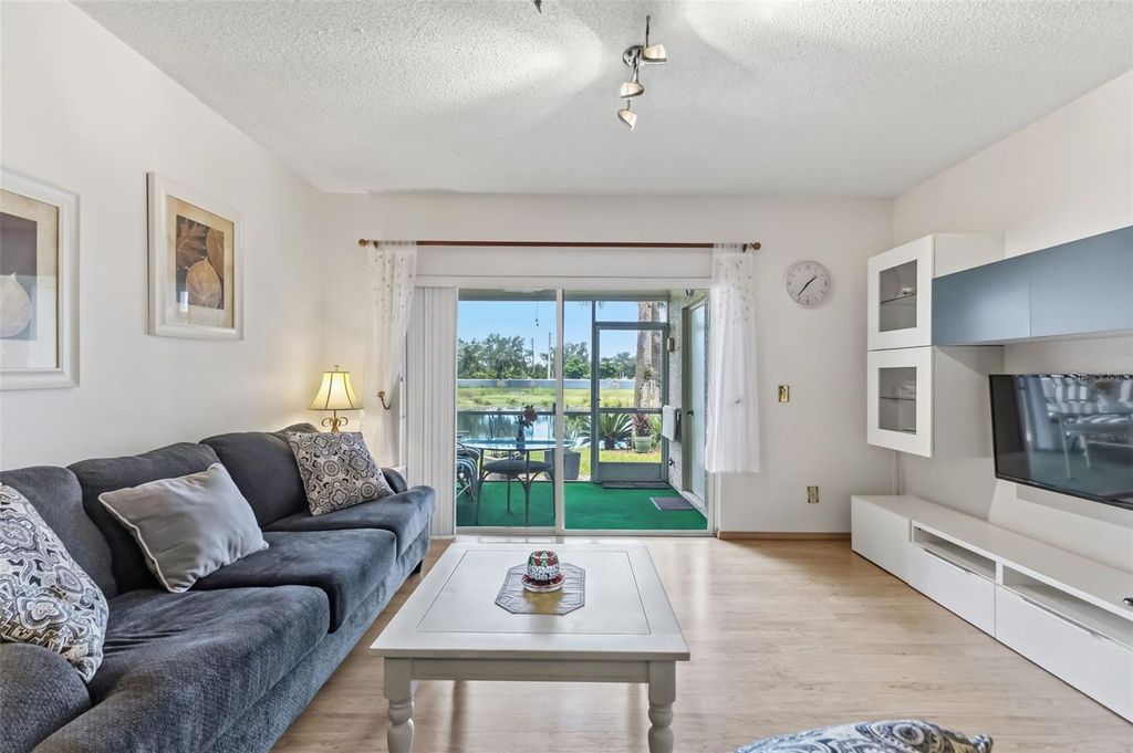 Image 4 of property listing at 5052 MISTY CANAL PL, Bradenton, FL 34203