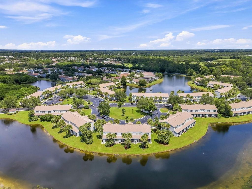 Image 39 of property listing at 5052 MISTY CANAL PL, Bradenton, FL 34203