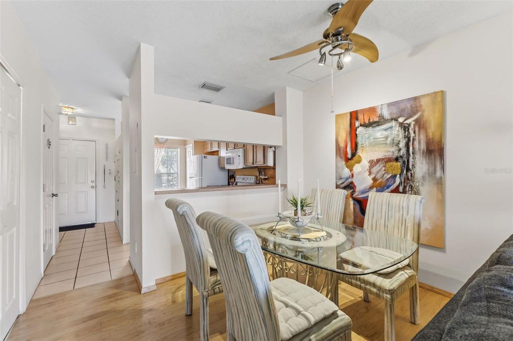 Image 8 of property listing at 5052 MISTY CANAL PL, Bradenton, FL 34203