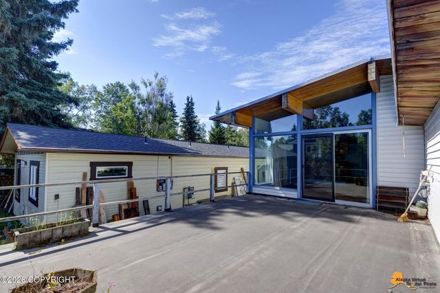 1306 E 26th Avenue, Anchorage, AK 99508