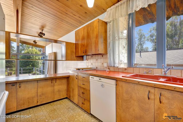 1306 E 26th Avenue, Anchorage, AK 99508