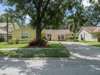 15912 HAMPTON VILLAGE DRIVE, Tampa, FL 33618