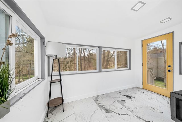 36 Whittier Rd, Haverhill, MA 01830