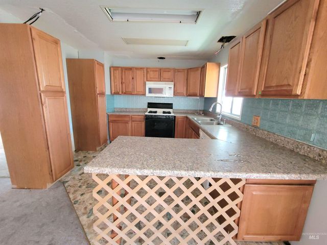 906 Hawthorne St., Lewiston, ID 83501