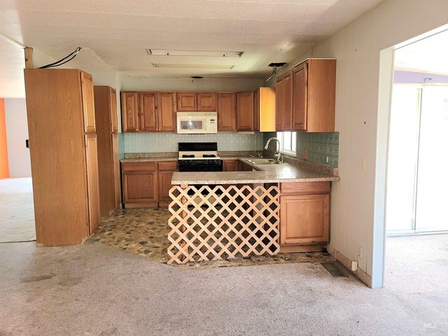 906 Hawthorne St., Lewiston, ID 83501