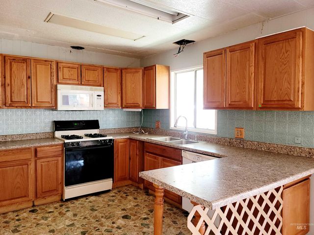 906 Hawthorne St., Lewiston, ID 83501