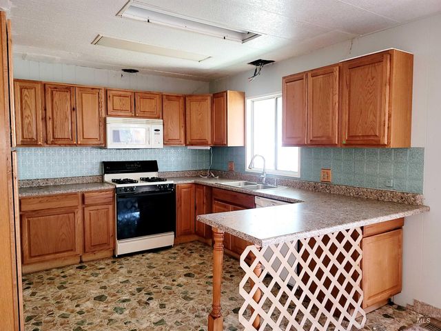 906 Hawthorne St., Lewiston, ID 83501