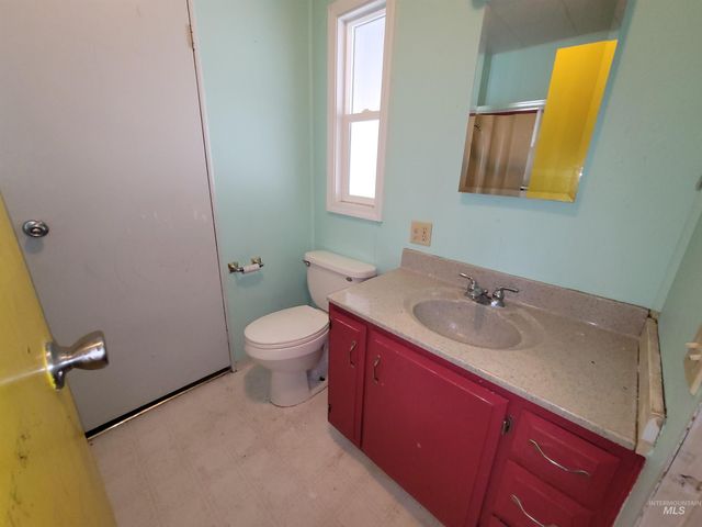 906 Hawthorne St., Lewiston, ID 83501