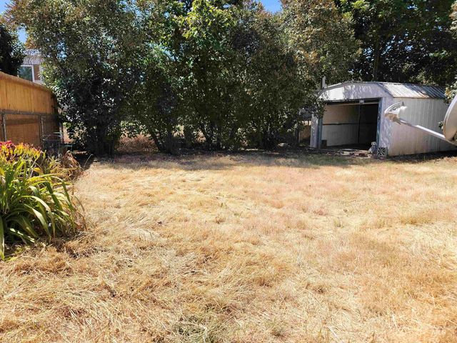 906 Hawthorne St., Lewiston, ID 83501