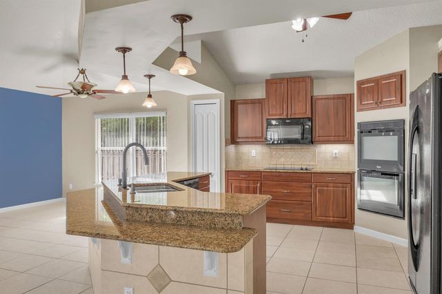 1114 SW Kalevala Drive, Port St. Lucie, FL 34953