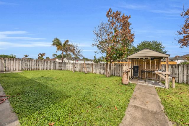 1114 SW Kalevala Drive, Port St. Lucie, FL 34953