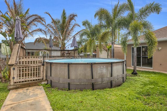 1114 SW Kalevala Drive, Port St. Lucie, FL 34953
