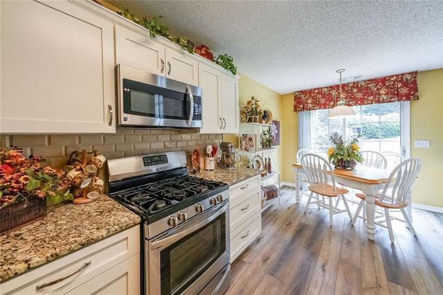 626 Dahoma Trail, Woodstock, GA 30188