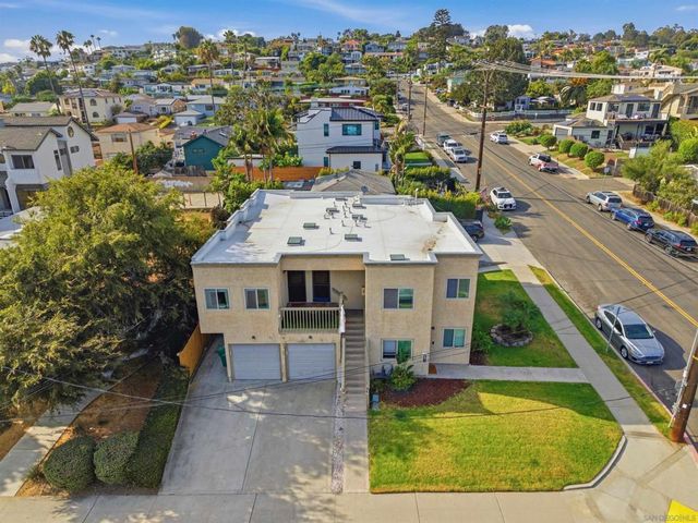 1676 Chalcedony St, San Diego, CA 92109