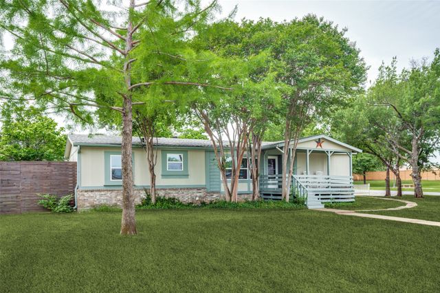 301 Darrell Road, Roanoke, TX 76262