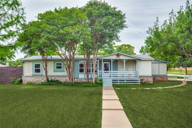 301 Darrell Road, Roanoke, TX 76262