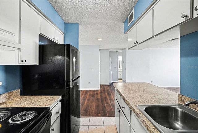 550 GOLDEN RAINTREE PLACE 550, Brandon, FL 33510