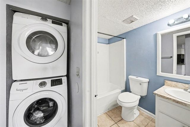 550 GOLDEN RAINTREE PLACE 550, Brandon, FL 33510