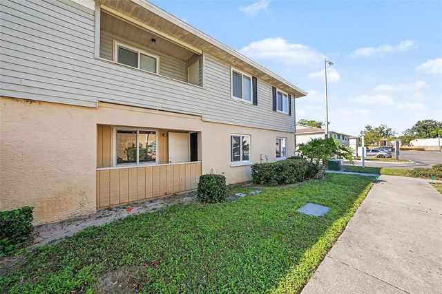 550 GOLDEN RAINTREE PLACE 550, Brandon, FL 33510