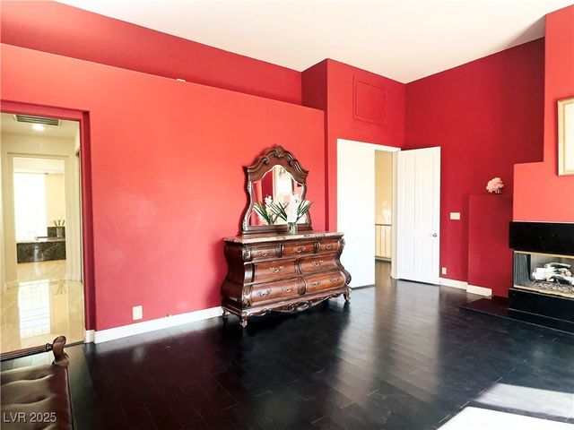 7829 Bermuda Dunes Avenue, Las Vegas, NV 89113